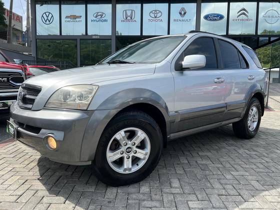 KIA SORENTO 2.5 EX 4X4 16V DIESEL 4P AUTOMÁTICO KIA SORENTO 2.5 EX 4X4 16V DIESEL 4P AUTOMÁTICO